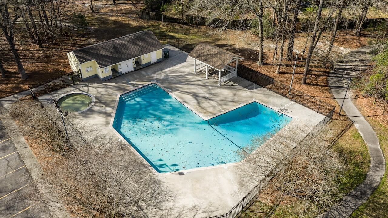 140 Alston Circle Photo 43