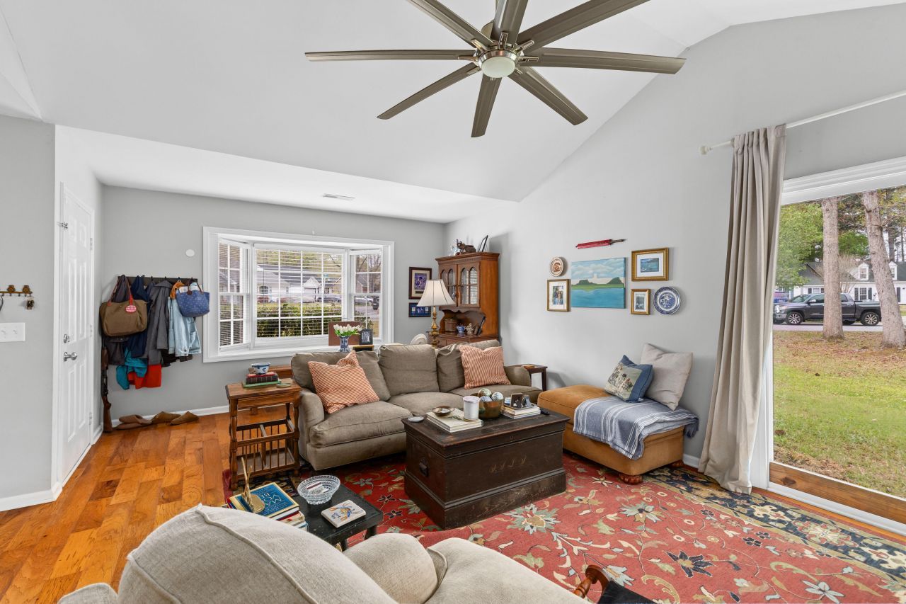 140 Alston Circle Photo 7