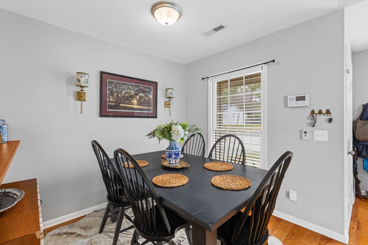 140 Alston Circle Photo 8