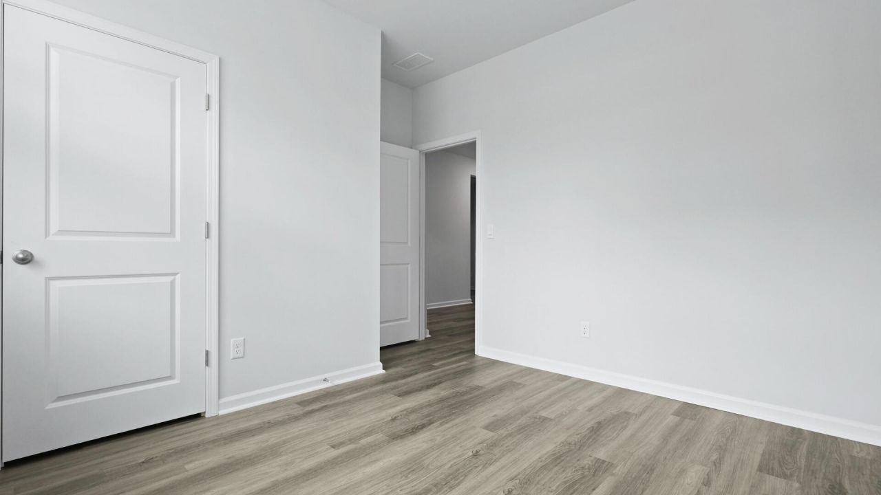 526 Tulip Poplar Drive Photo 24
