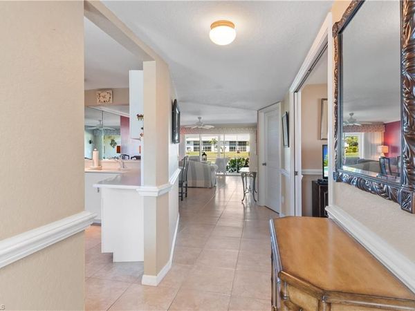 515 Gabriel CIR, Unit 1901, NAPLES, FL 34104