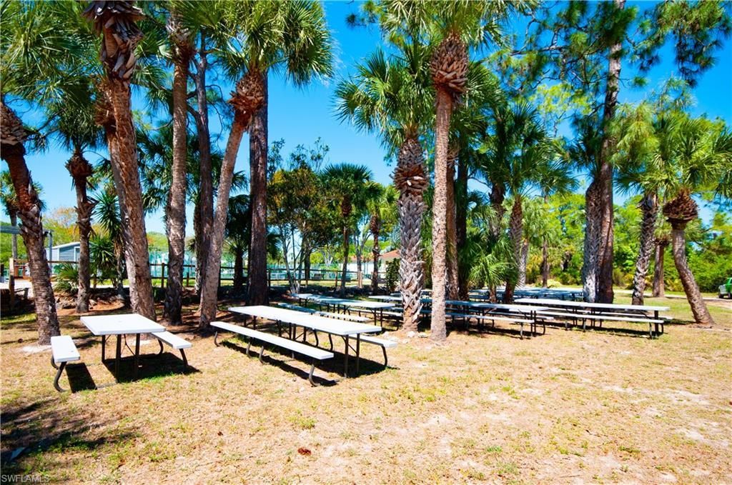 515 Gabriel Cir, Unit 1901, Naples, FL 34104 Photo