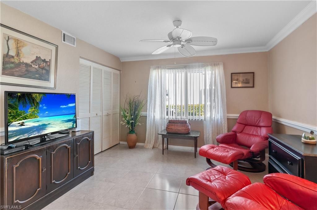 515 Gabriel Cir, Unit 1901, Naples, FL 34104 Photo