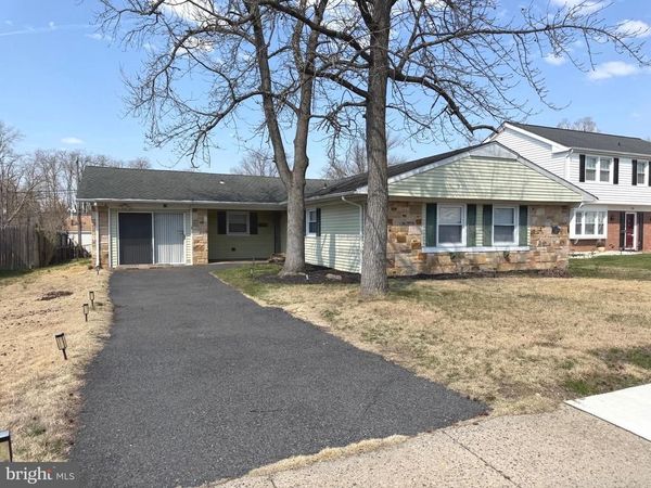 15 HAMPTON LANE, WILLINGBORO, NJ 08046