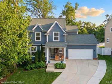 882 N Center Street, Northville, MI 48167