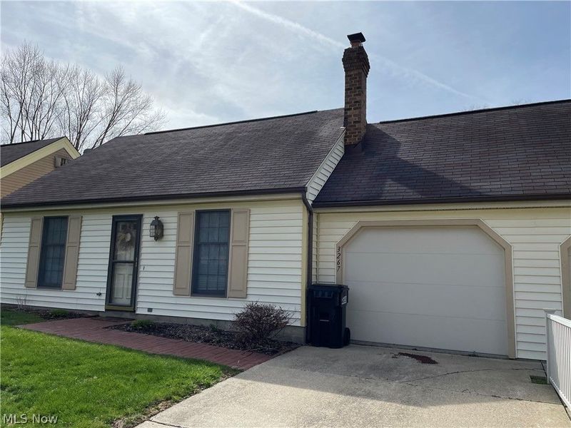 3267 Pinewood, New Waterford, OH 44445 Photo 2