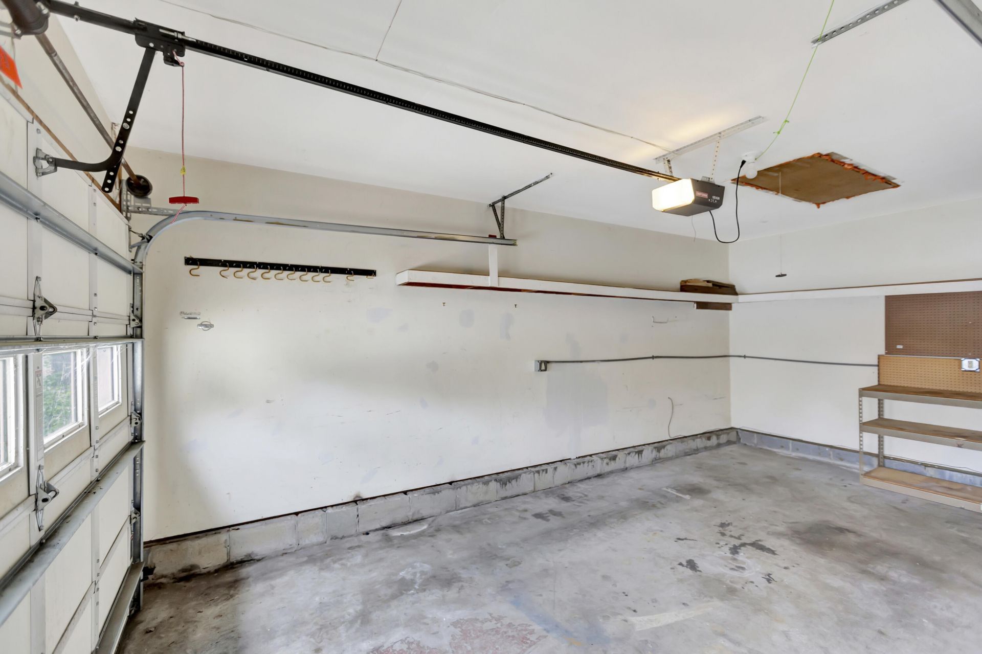 207 Lynton Court Photo 24
