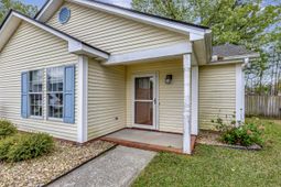 207 Lynton Court photo 4