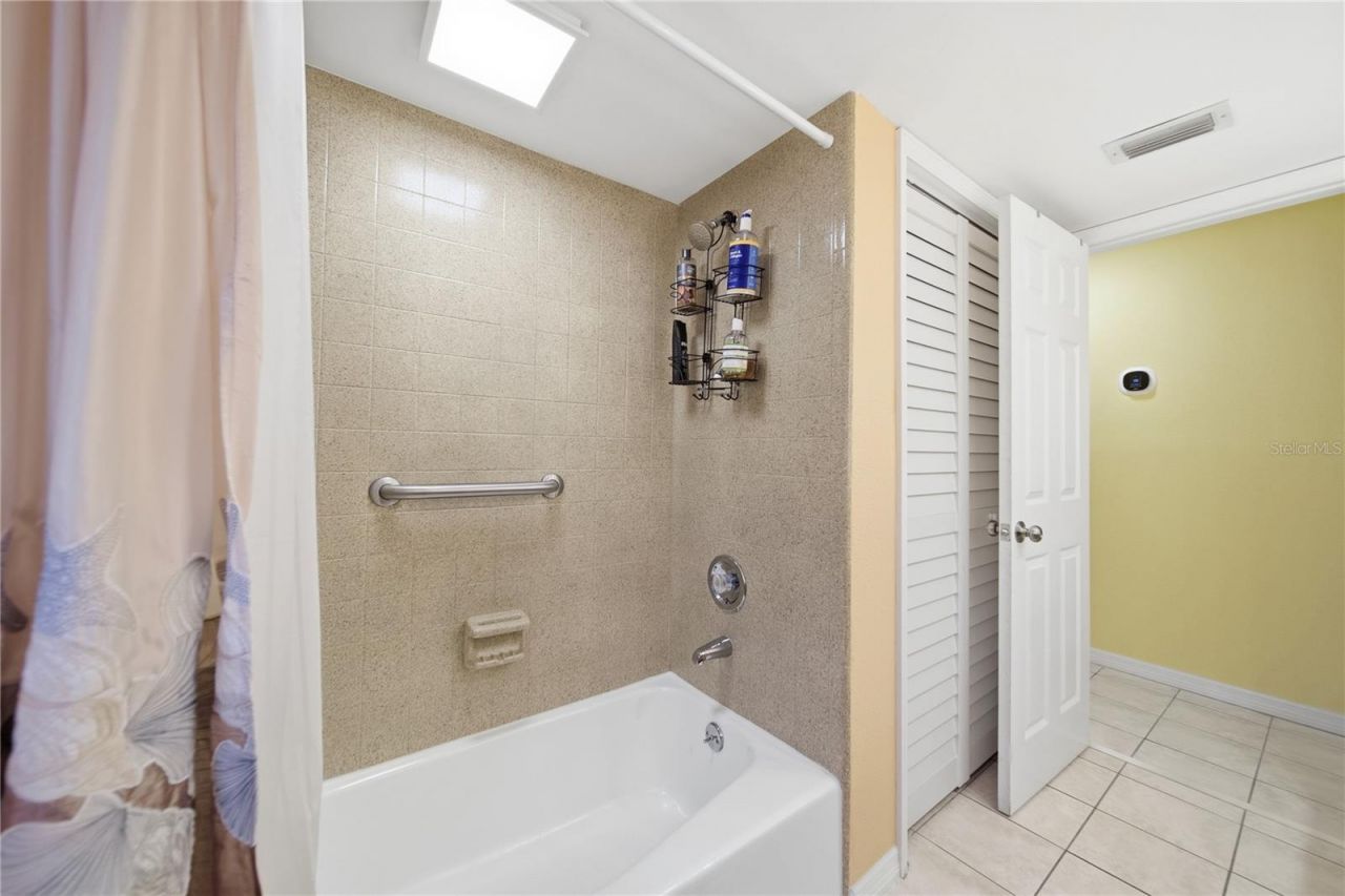 2138 Egret Drive , Clearwater, FL 33764 Photo