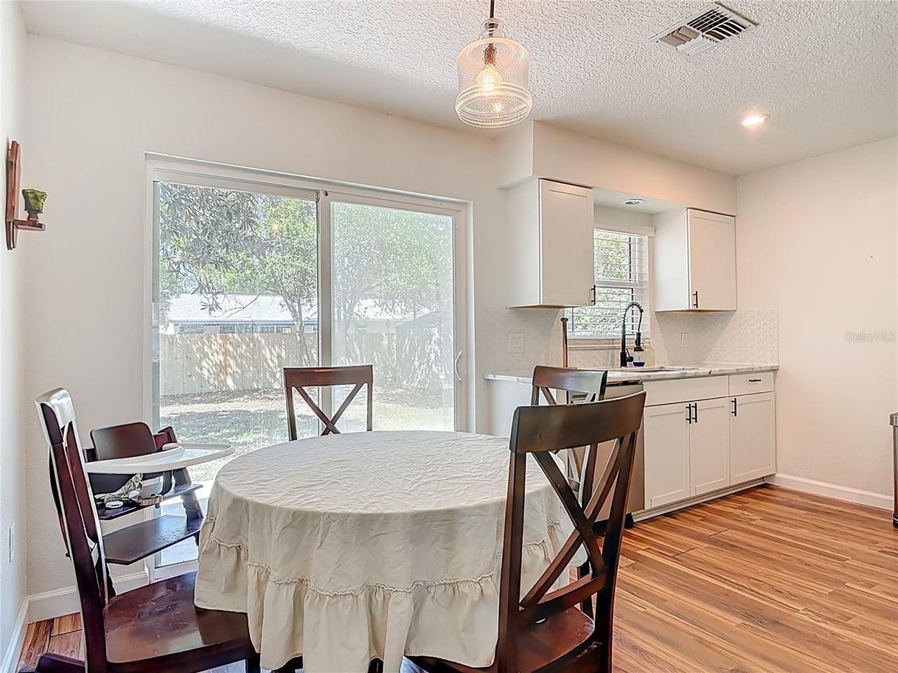 624 W New York Avenue, Lake Helen, FL 32744 Photo