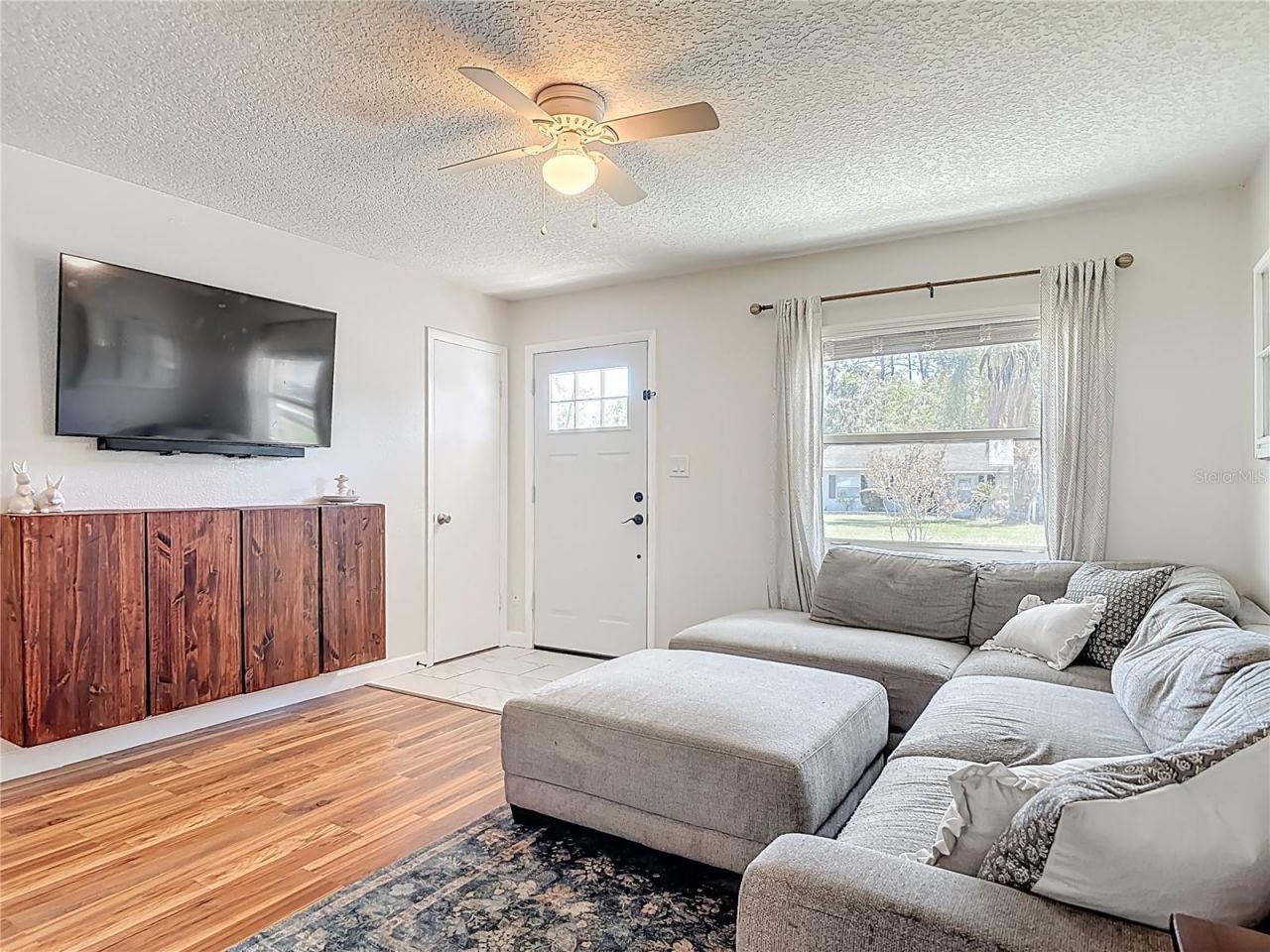624 W New York Avenue, Lake Helen, FL 32744 Photo