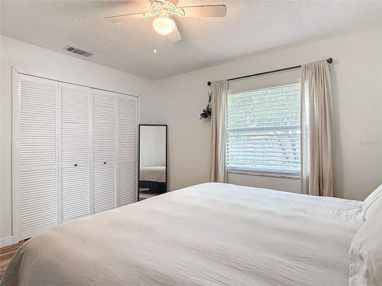 624 W New York Avenue, Lake Helen, FL 32744 Photo