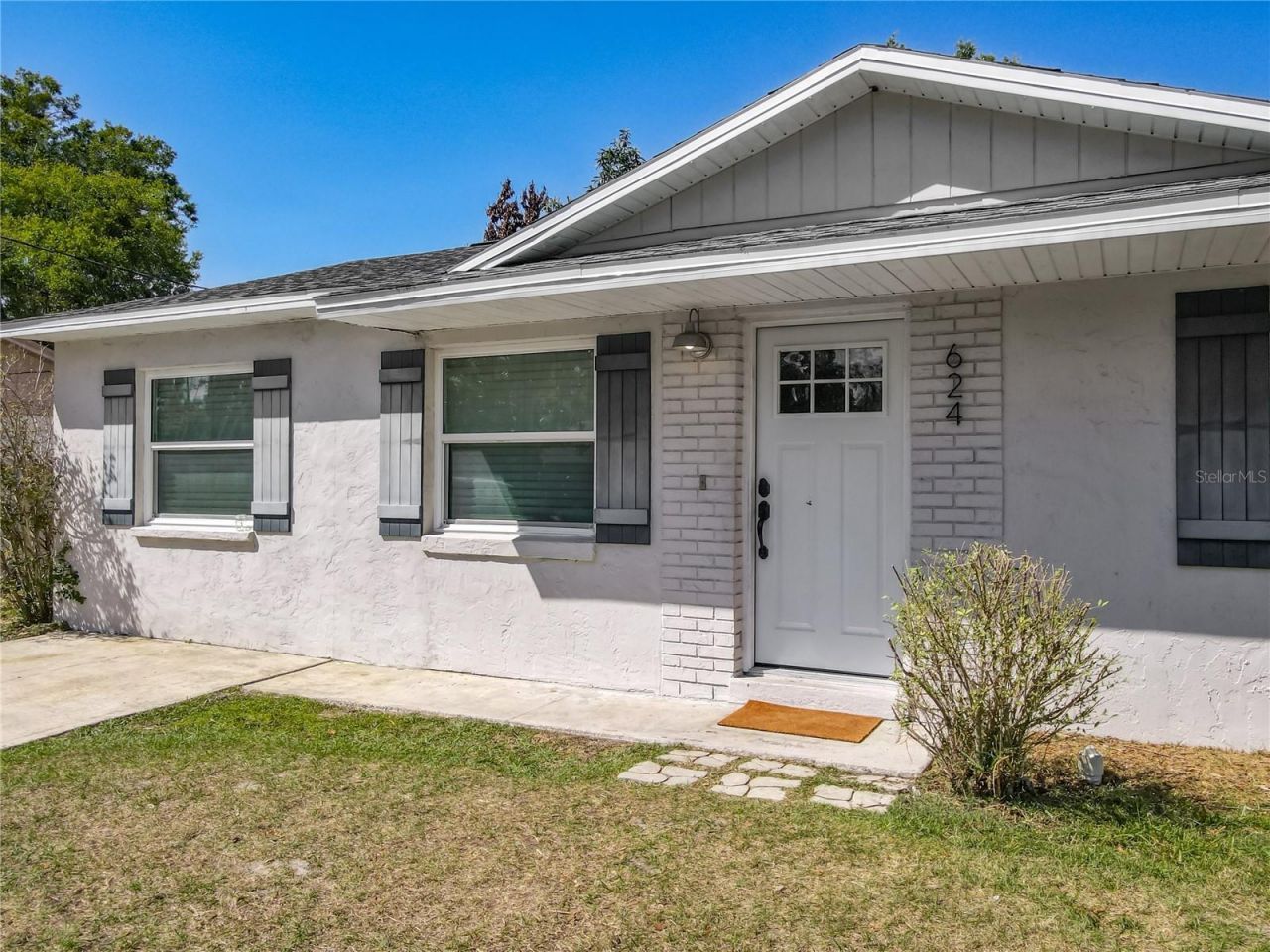 624 W New York Avenue, Lake Helen, FL 32744 Photo