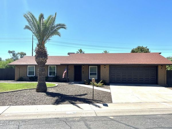 4729 E GREENWAY Street, Mesa, AZ 85205