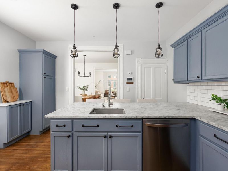 1012 Hunter Avenue , Columbus, OH 43201 Photo 13