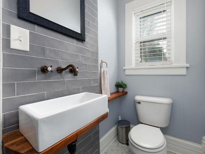 1012 Hunter Avenue , Columbus, OH 43201 Photo 18