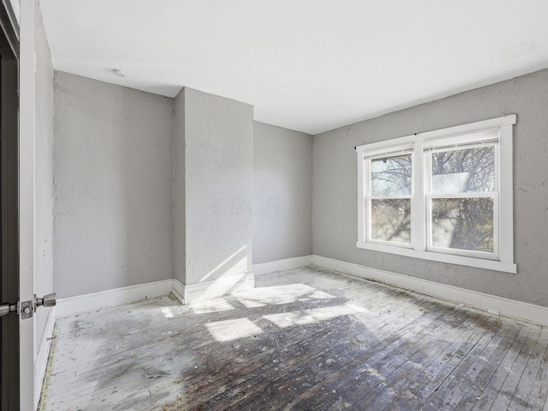 463 N Champion Avenue, Columbus, OH 43203 Photo 11