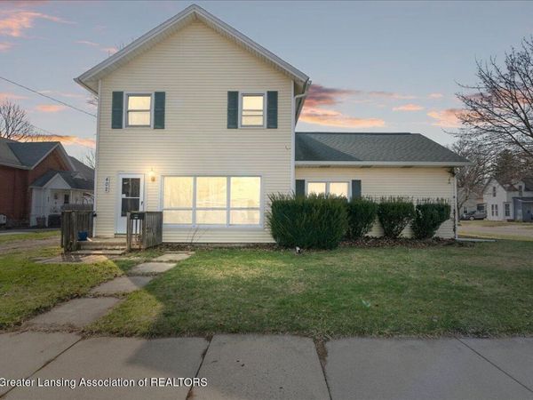 402 S Sheldon Street, Charlotte, MI 48813