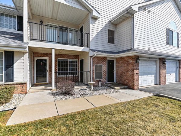 1504 24th Ave, Unit 2, Kenosha, WI 53140