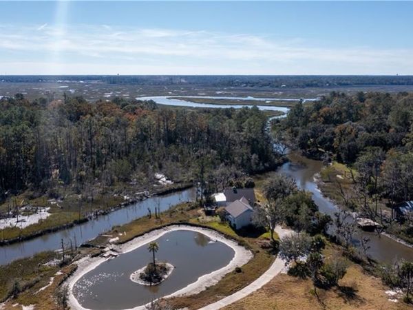 104 SHEFFIELD ISLAND Road , Woodbine, GA 31569