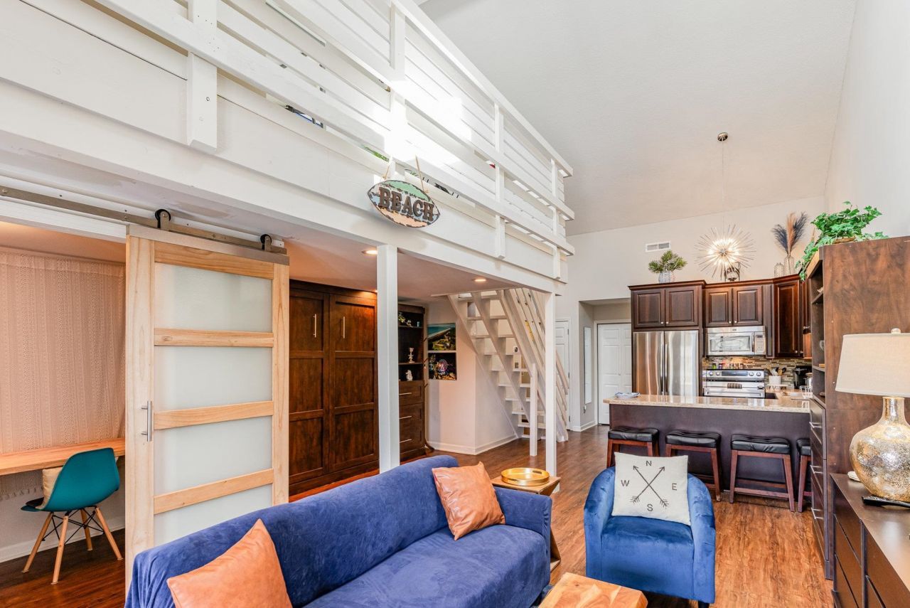 1860 Auburn Ln. Photo 11