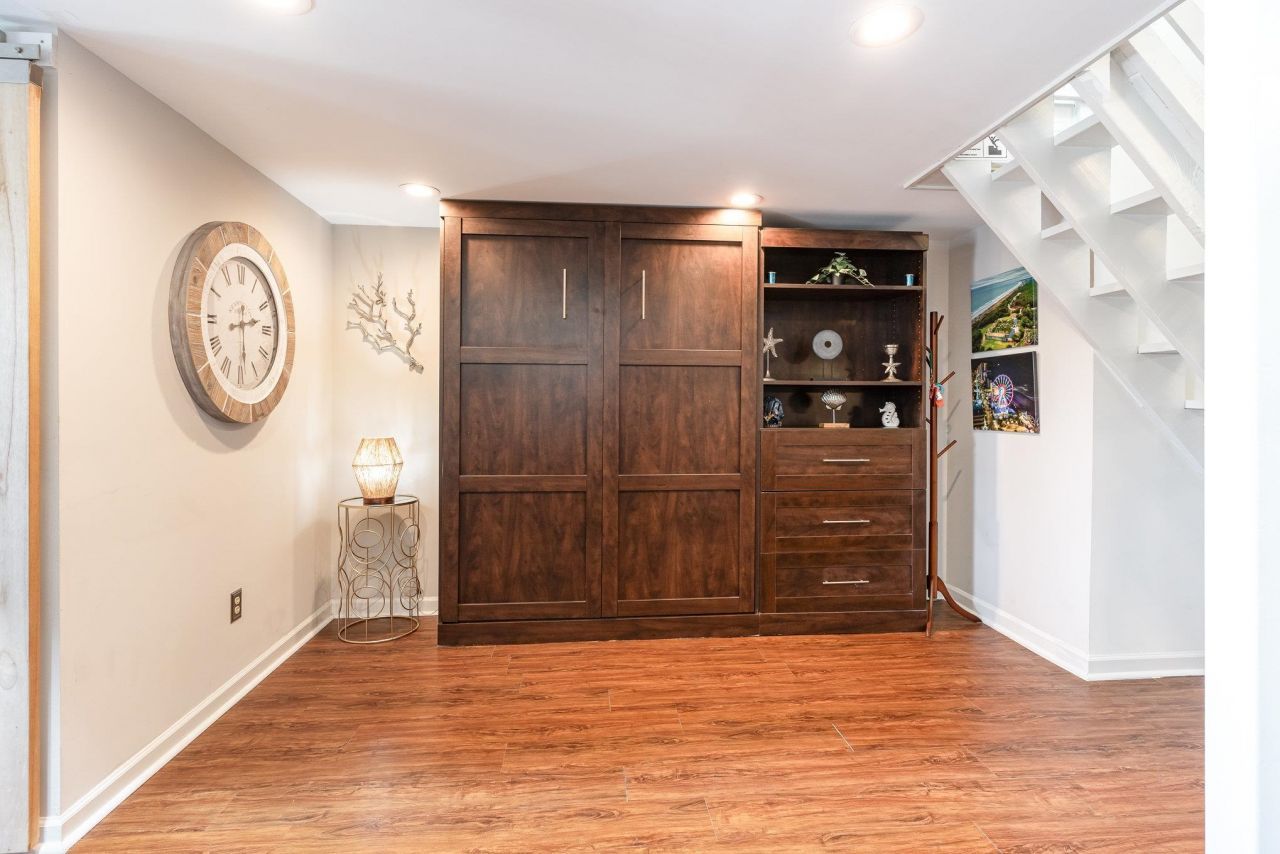 1860 Auburn Ln. Photo 14