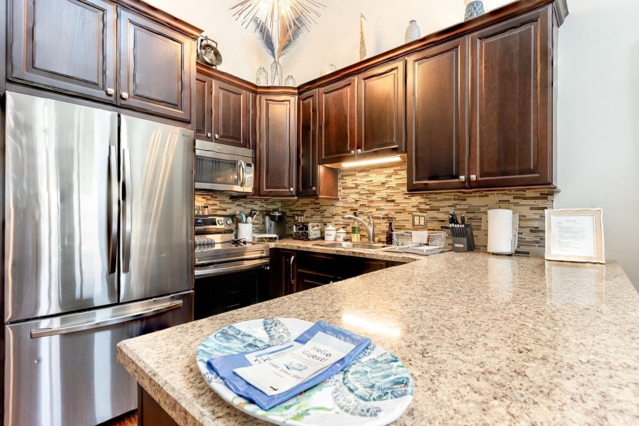 1860 Auburn Ln. Photo 15