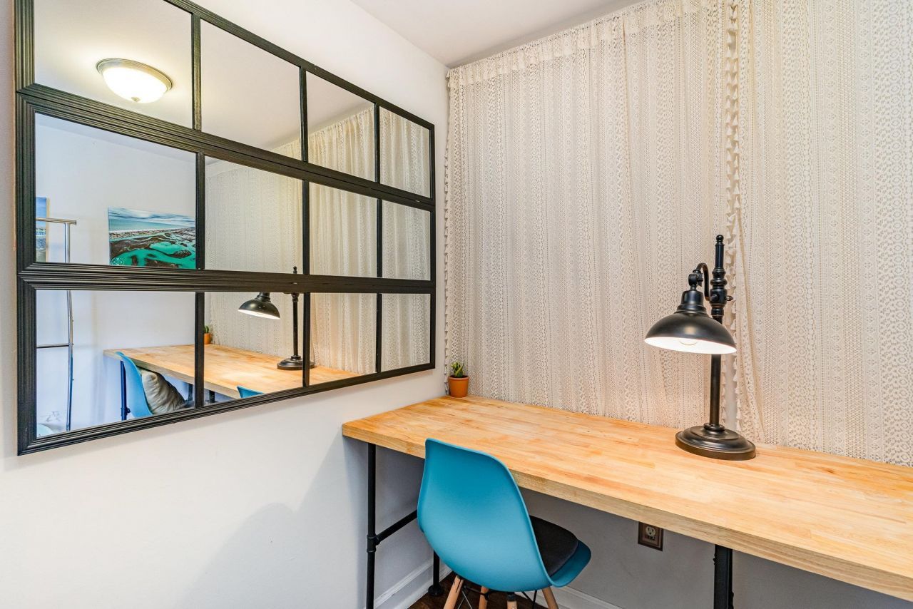 1860 Auburn Ln. Photo 21