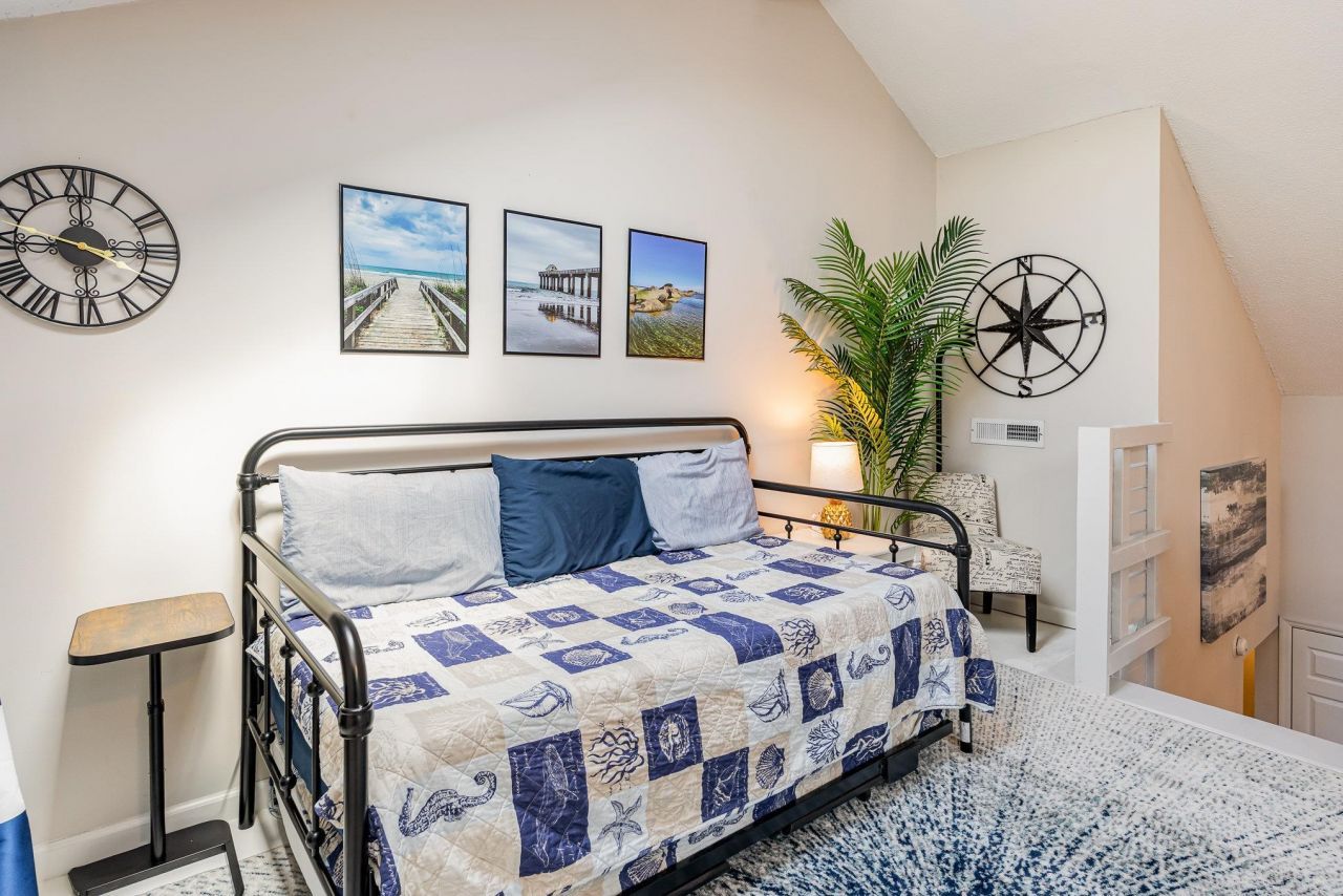 1860 Auburn Ln. Photo 30