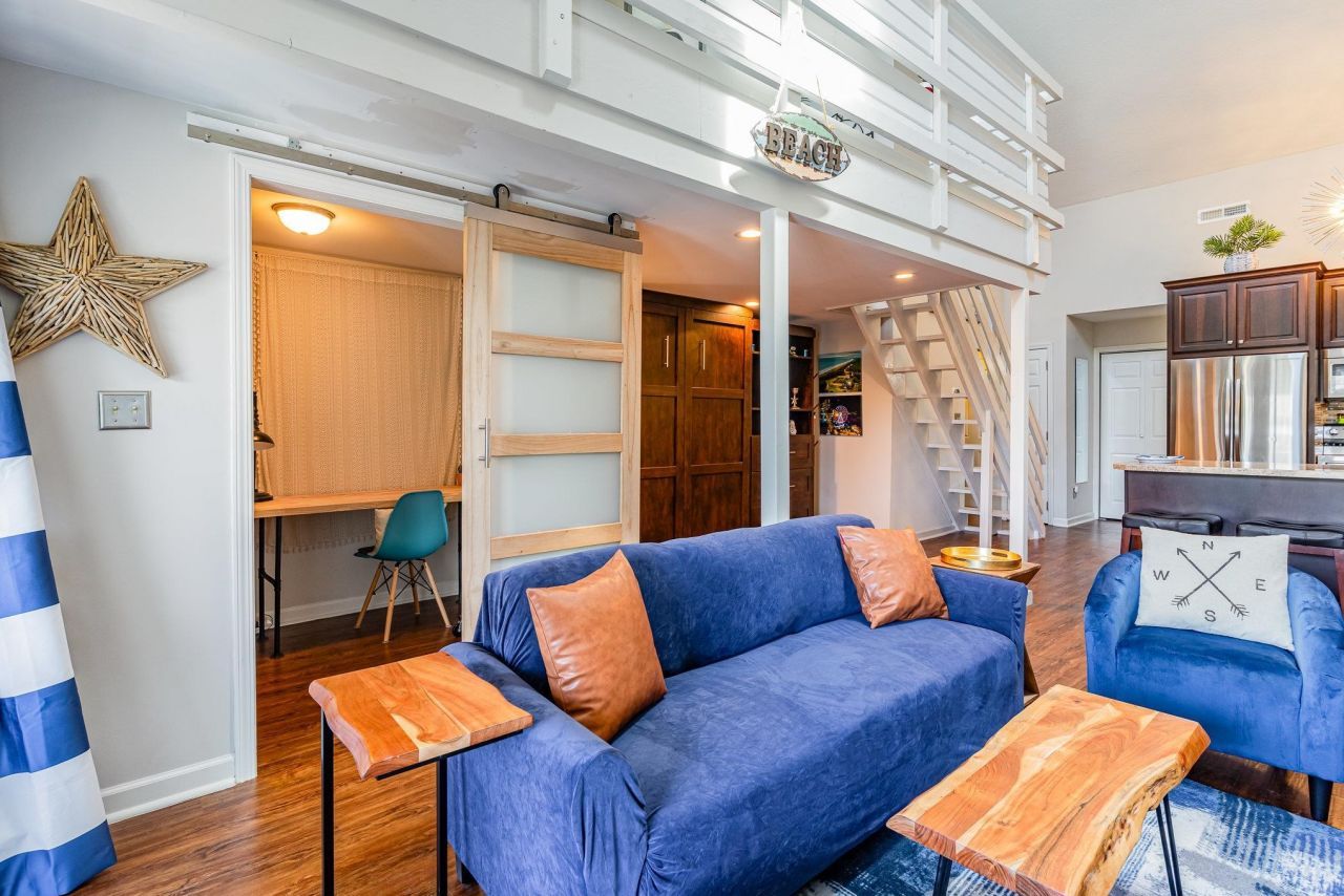 1860 Auburn Ln. Photo 9