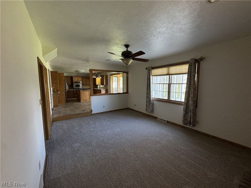 733 Austin Drive, Barberton, OH 44203 Photo 14