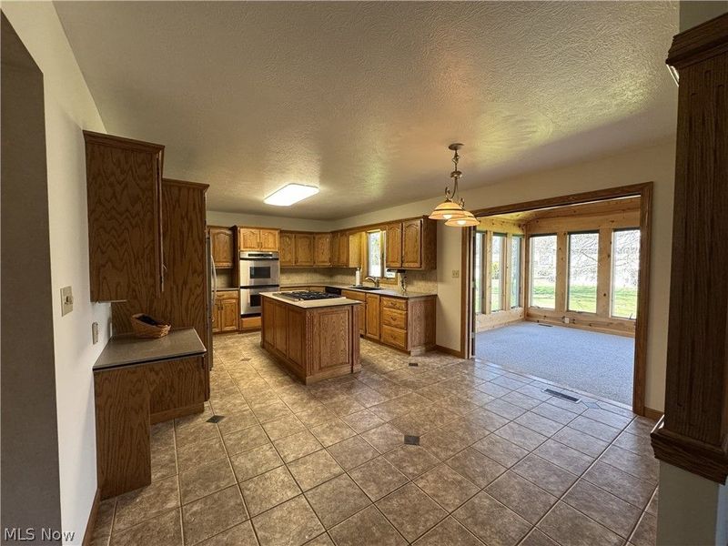 733 Austin Drive, Barberton, OH 44203 Photo 15