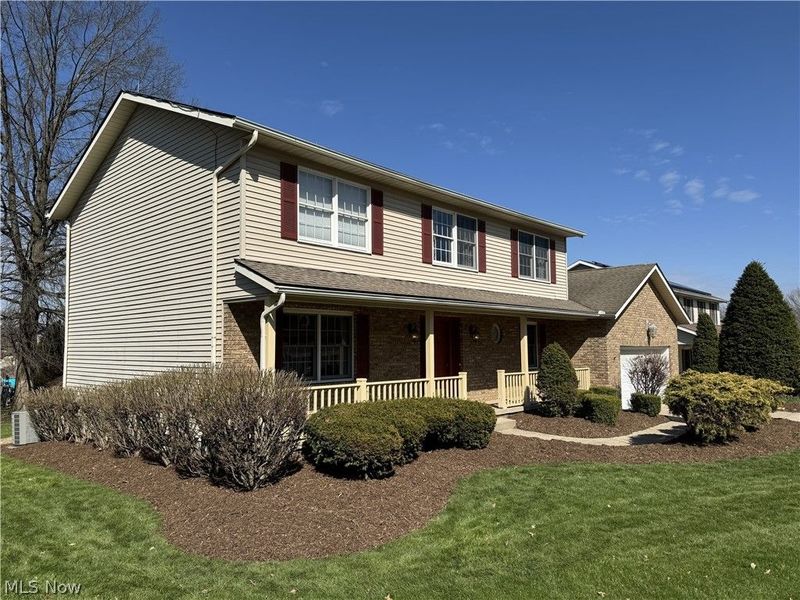 733 Austin Drive, Barberton, OH 44203 Photo 2