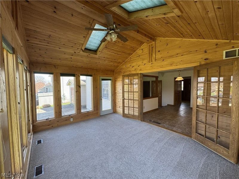 733 Austin Drive, Barberton, OH 44203 Photo 20