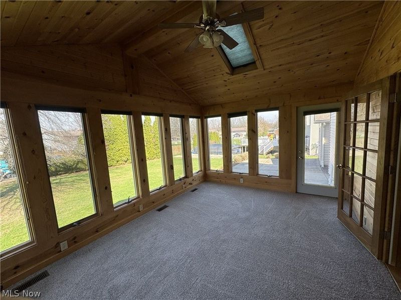 733 Austin Drive, Barberton, OH 44203 Photo 21