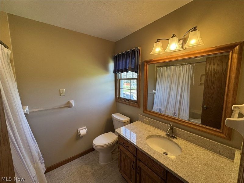 733 Austin Drive, Barberton, OH 44203 Photo 30