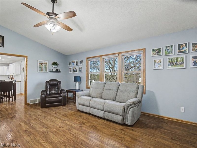 1509 New England Drive SE, North Canton, OH 44720 Photo 13