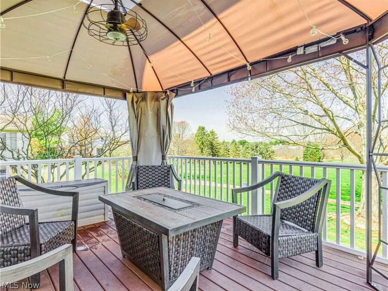 1509 New England Drive SE, North Canton, OH 44720 Photo 3