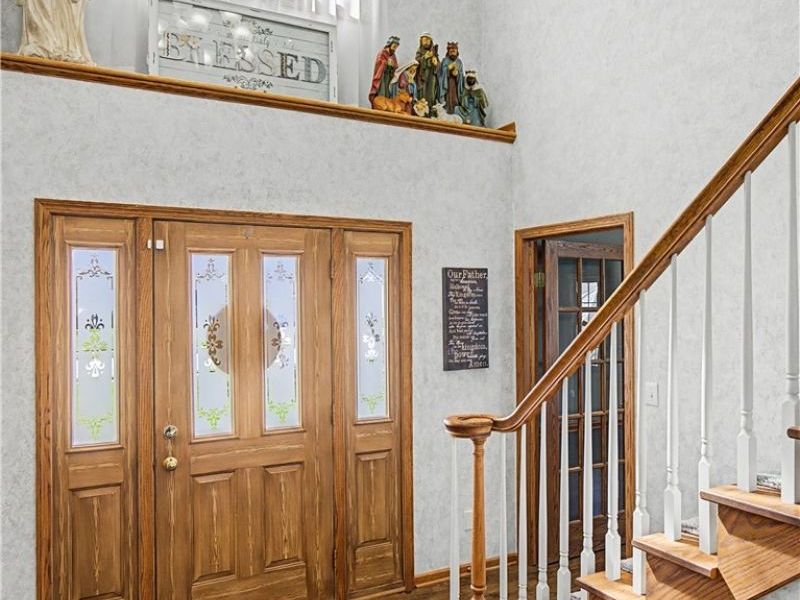 1509 New England Drive SE, North Canton, OH 44720 Photo 4