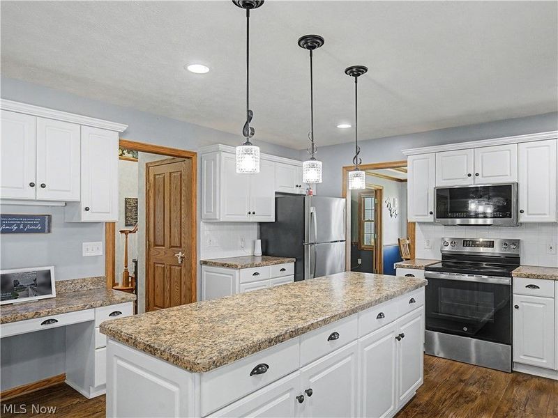 1509 New England Drive SE, North Canton, OH 44720 Photo 8