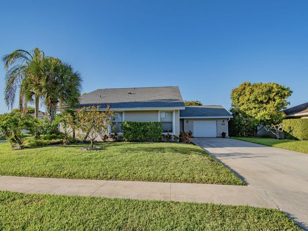 7838 Cypress Crescent, Boca Raton, FL 33433
