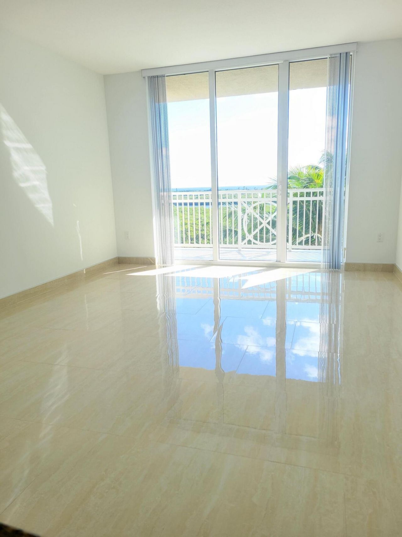 350 N Federal Highway, Unit 807, Boynton Beach, FL 33435 Photo