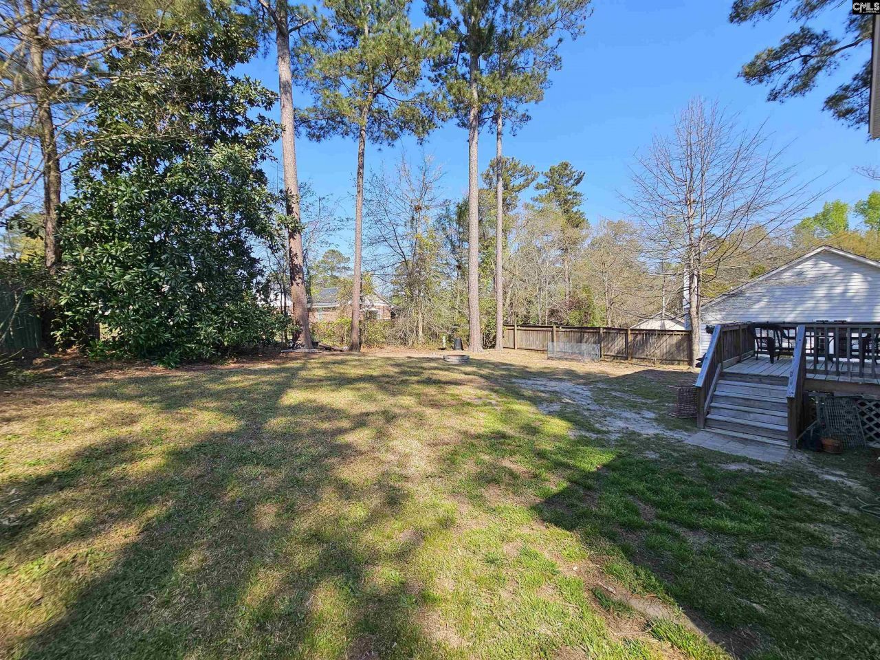 136 Charles Towne Court Photo 29