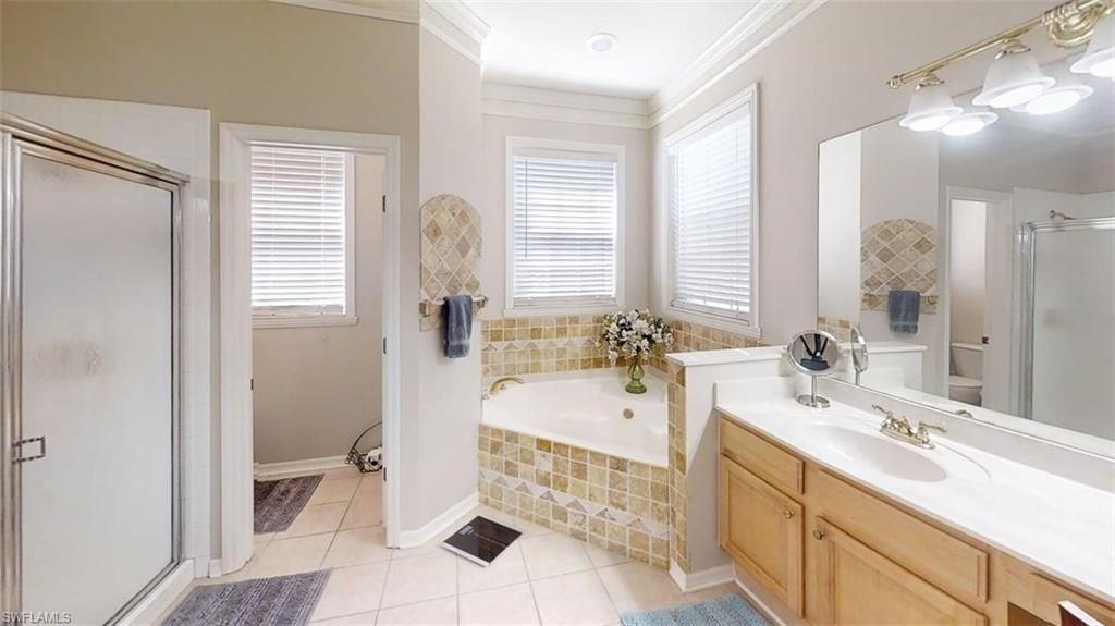 138 Burnt Pine Dr, Naples, FL 34119 Photo