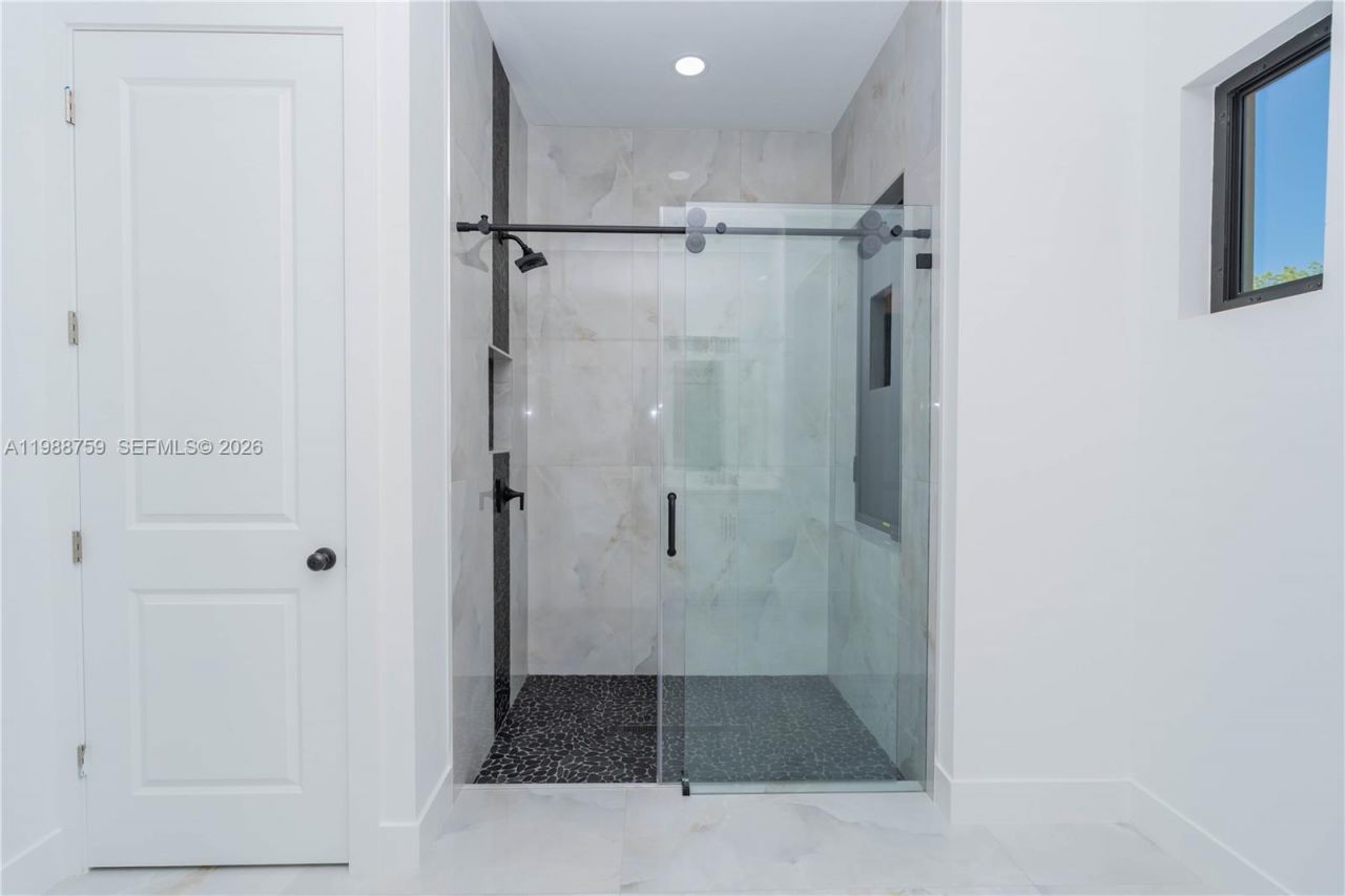 121 Moore Ave , Lehigh Acres, FL 33936 Photo