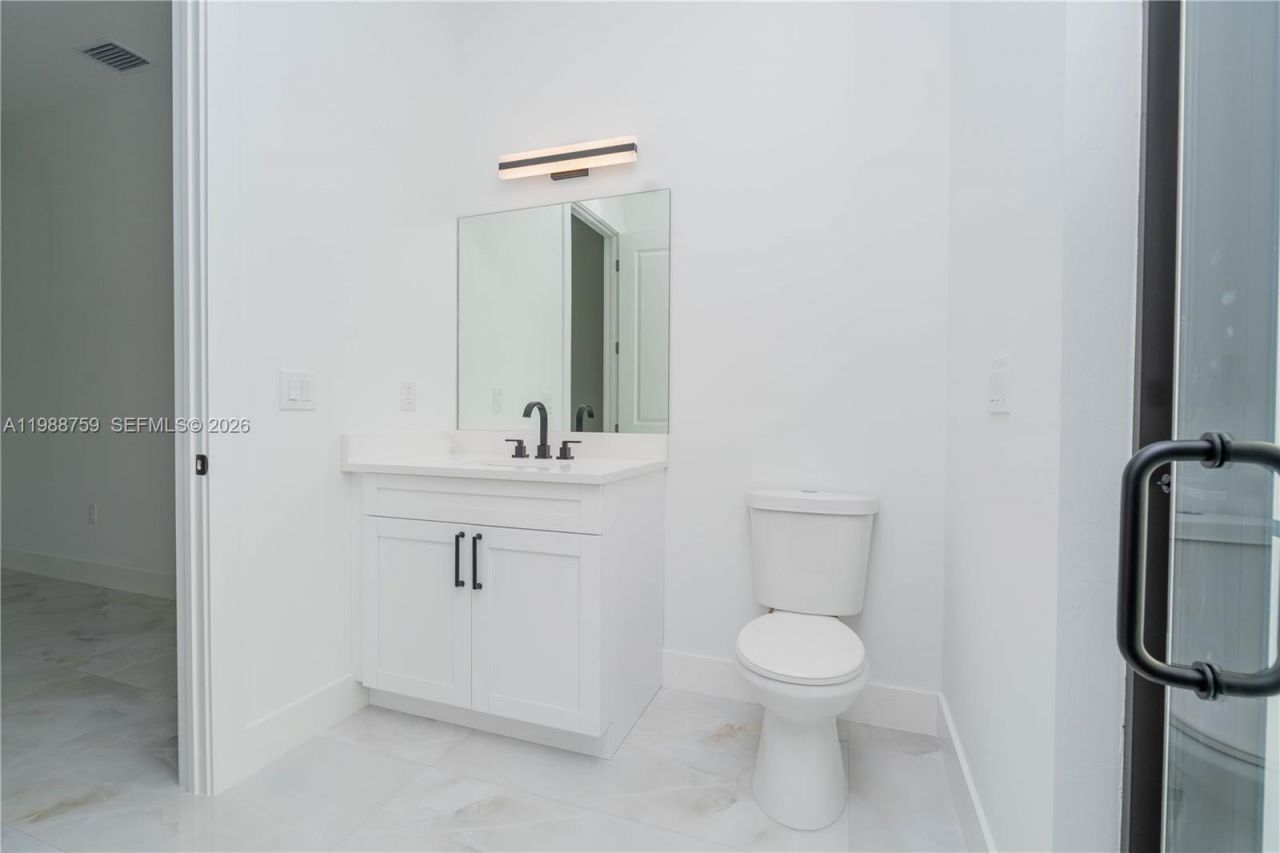 121 Moore Ave , Lehigh Acres, FL 33936 Photo