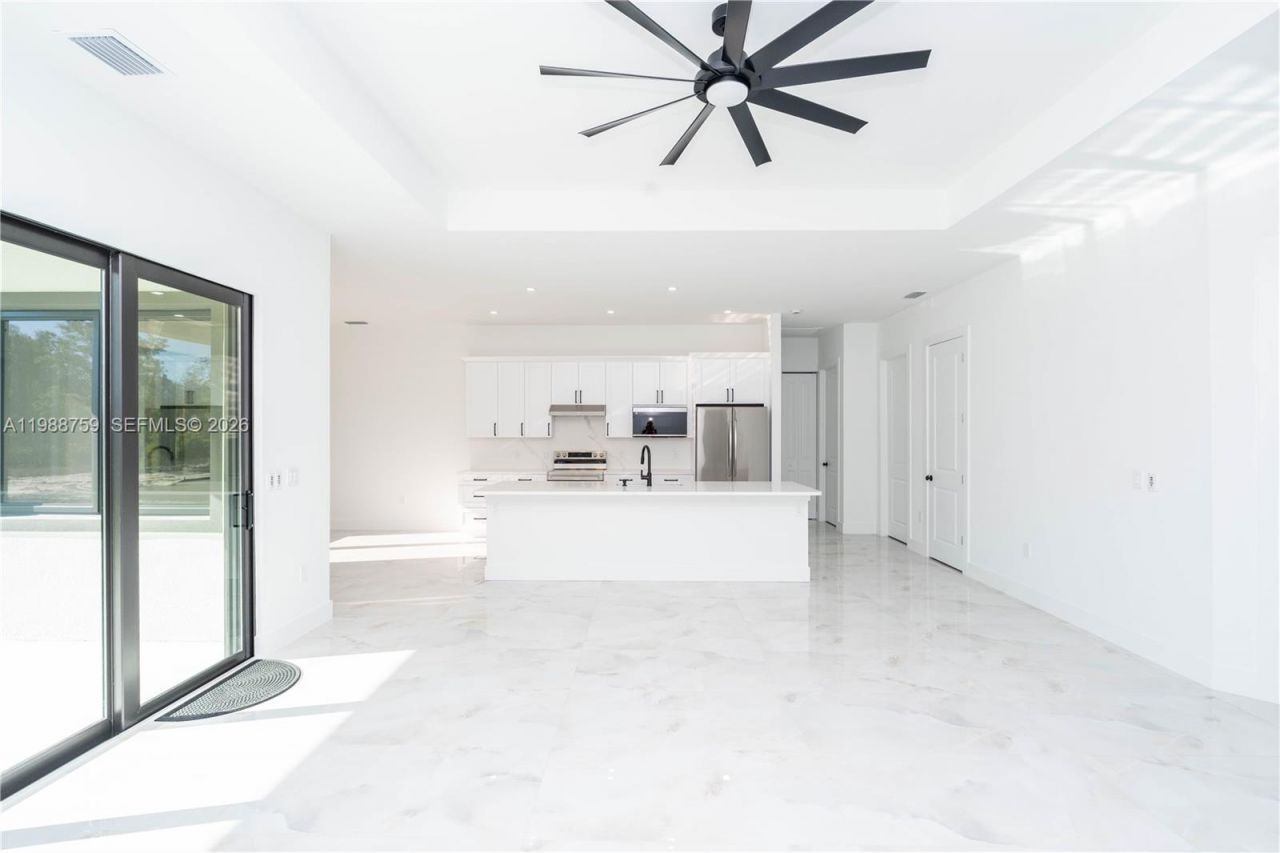 121 Moore Ave , Lehigh Acres, FL 33936 Photo