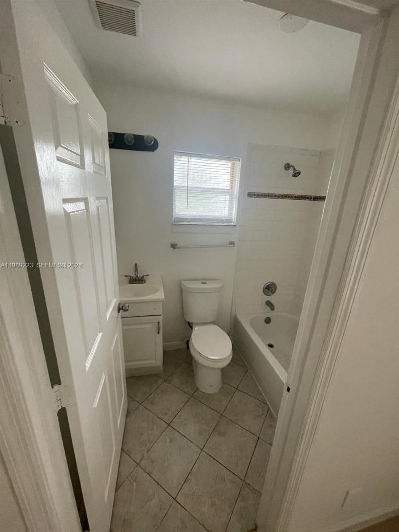 2321 NW 6th Ct , Fort Lauderdale, FL 33311 Photo