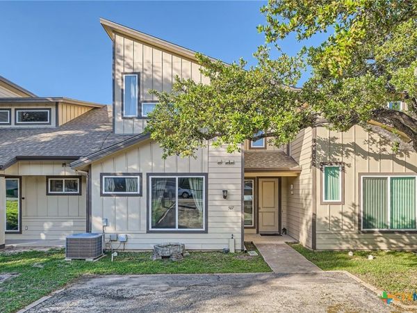 507 Venture Boulevard, Point Venture, TX 78645