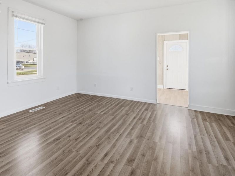 746 S Front Street, Fremont, OH 43420 Photo 6